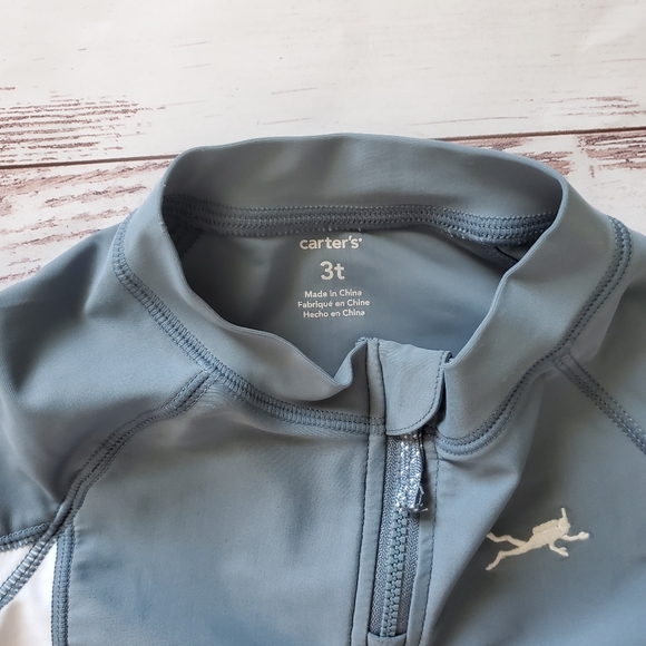 3T Rashguard - Picture 2 of 2